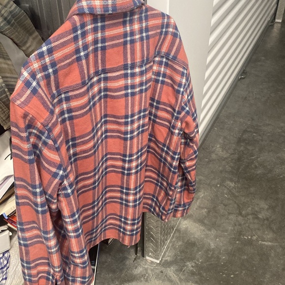 Men’s Large American Eagle Shirt- New - Picture 3 of 3